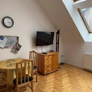 gozsdu-spacious-apartment.inbudapesthotels.com/